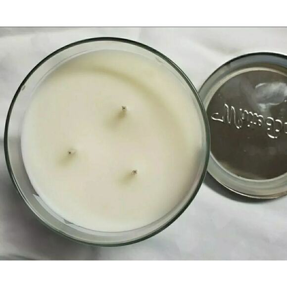 BBW Cookies & Cream Milkshake Large 3 Wick Candle Home Fragrance Decor - Picture 2 of 3